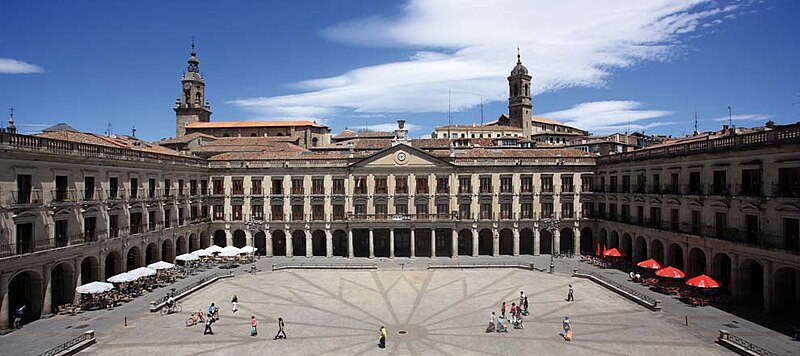 In one of our last days in Vitoria, we met with the city Mayor and spoke with some of the local government officials